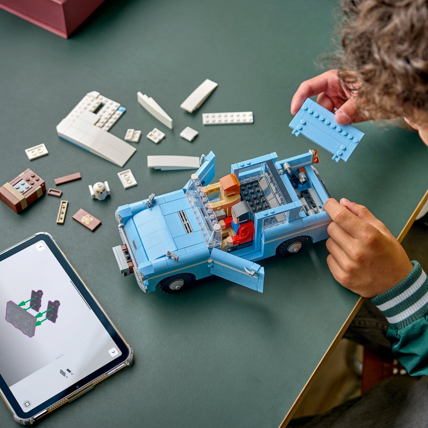 Enchanted Flying Ford Anglia LEGO