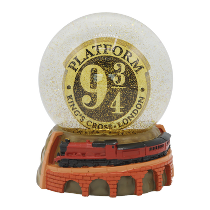 Platform 9 3/4 Snow Globe